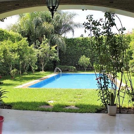 Magnifique Villa Avec Piscine Chauffee Que Pour Famille Марракеш Экстерьер фото